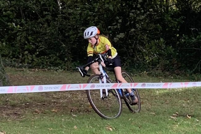 Banbridge Young Guns memimpin di Ulster CX. Matthews dalam kondisi bagus di National Hill Climb.